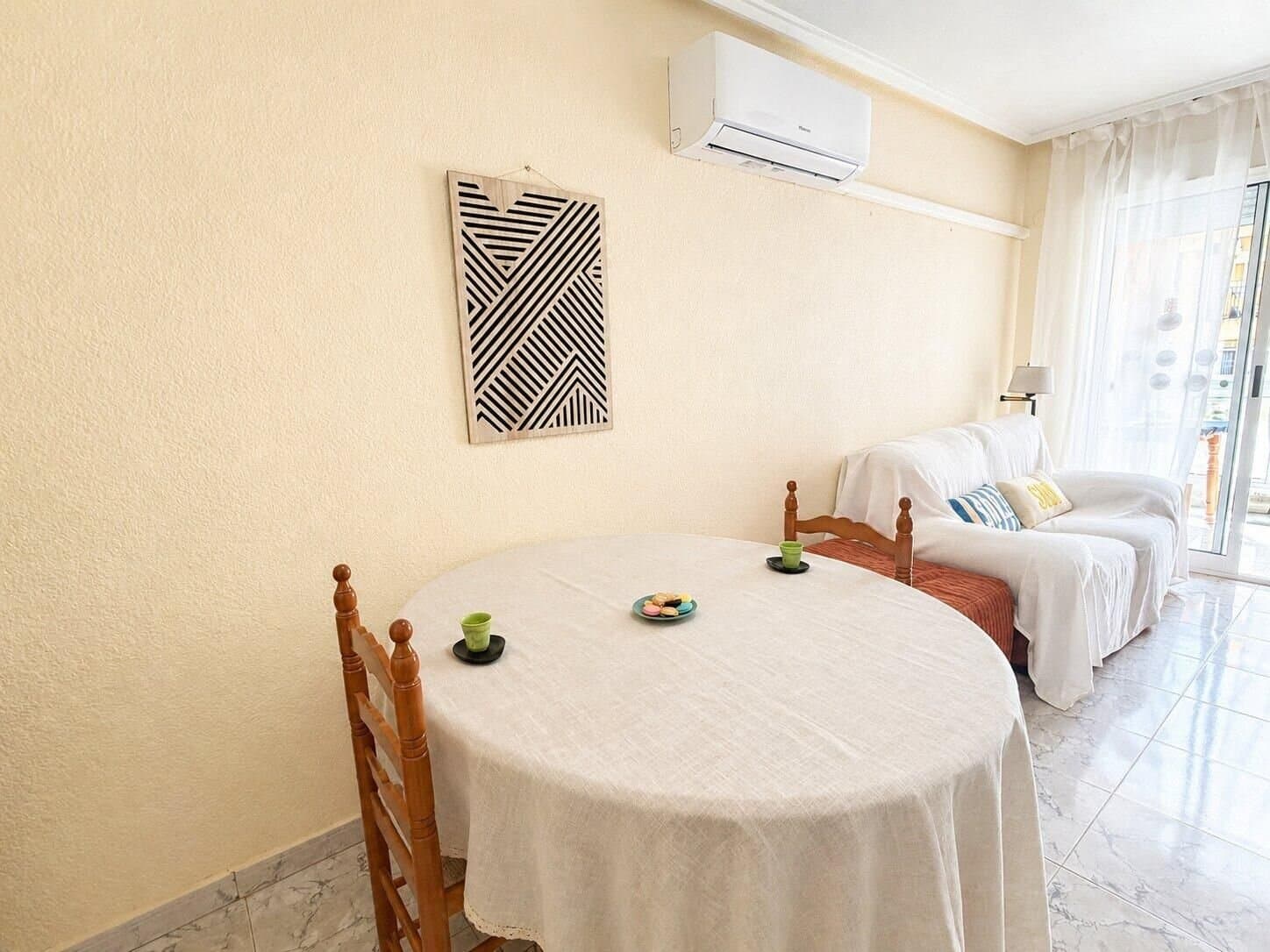 2-Bedroom Apartment in Estacion de Autobuses, Torrevieja - 5