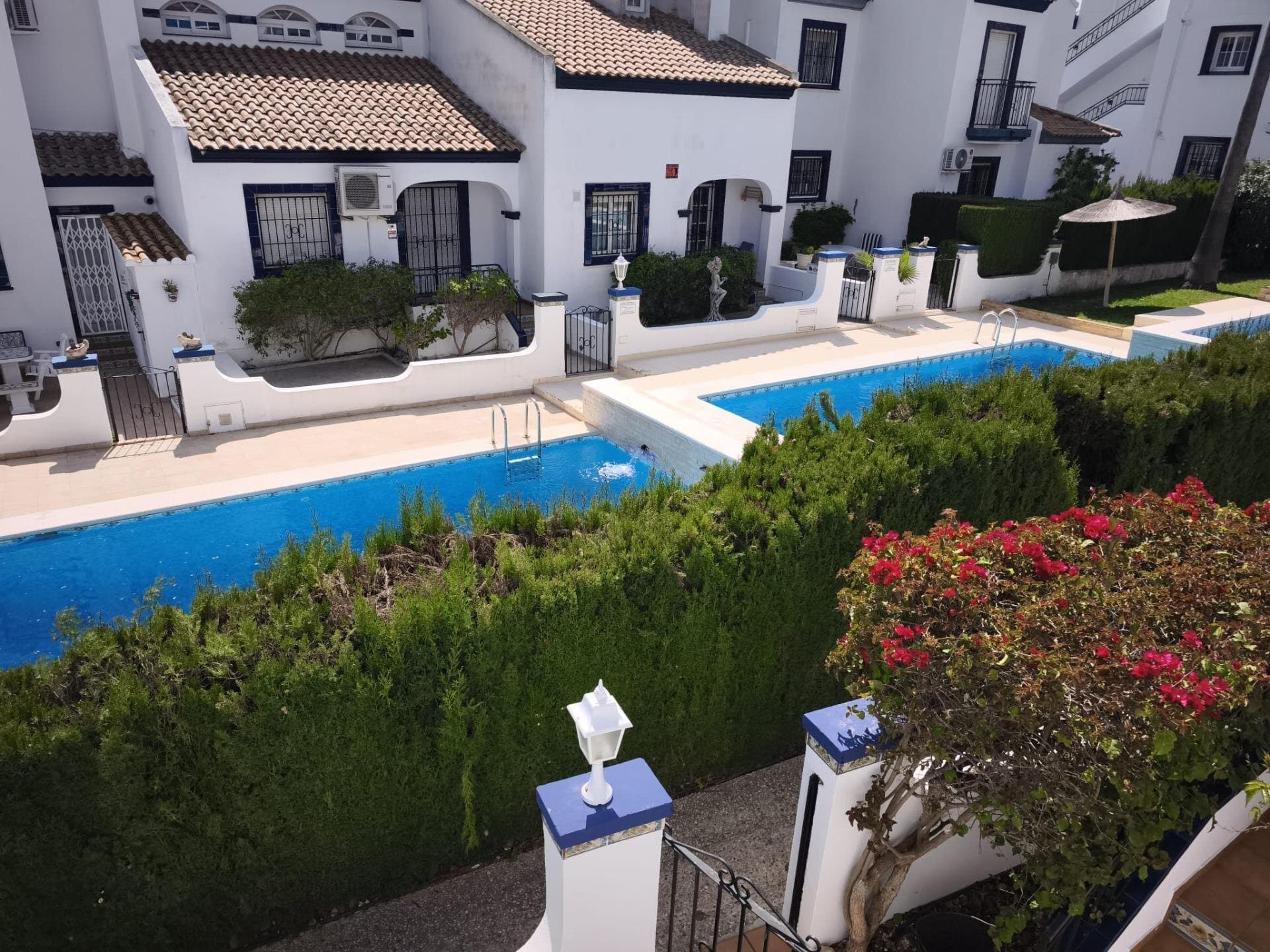 Bungalow de 2 Dormitorios en Villamartín-las Filipinas, Orihuela Costa - 18