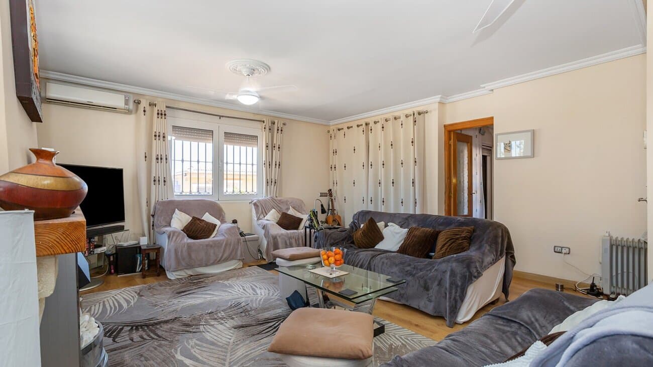 6-Bedroom Villa in Centro, Torrevieja - 19