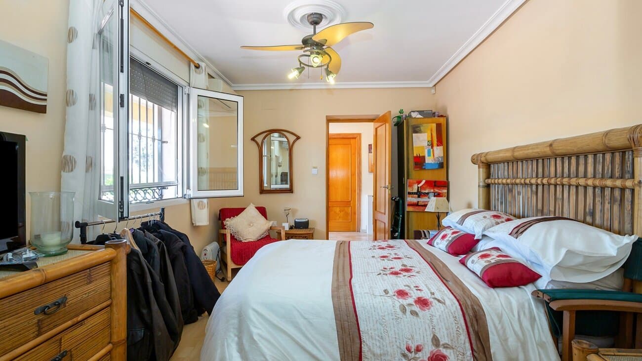 6-Bedroom Villa in Centro, Torrevieja - 27