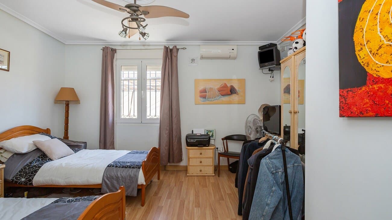 6-Bedroom Villa in Centro, Torrevieja - 31