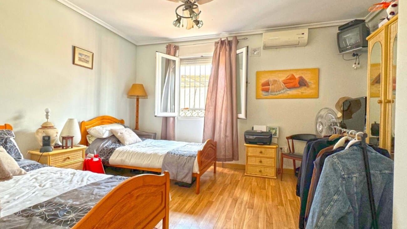 6-Bedroom Villa in Centro, Torrevieja - 32