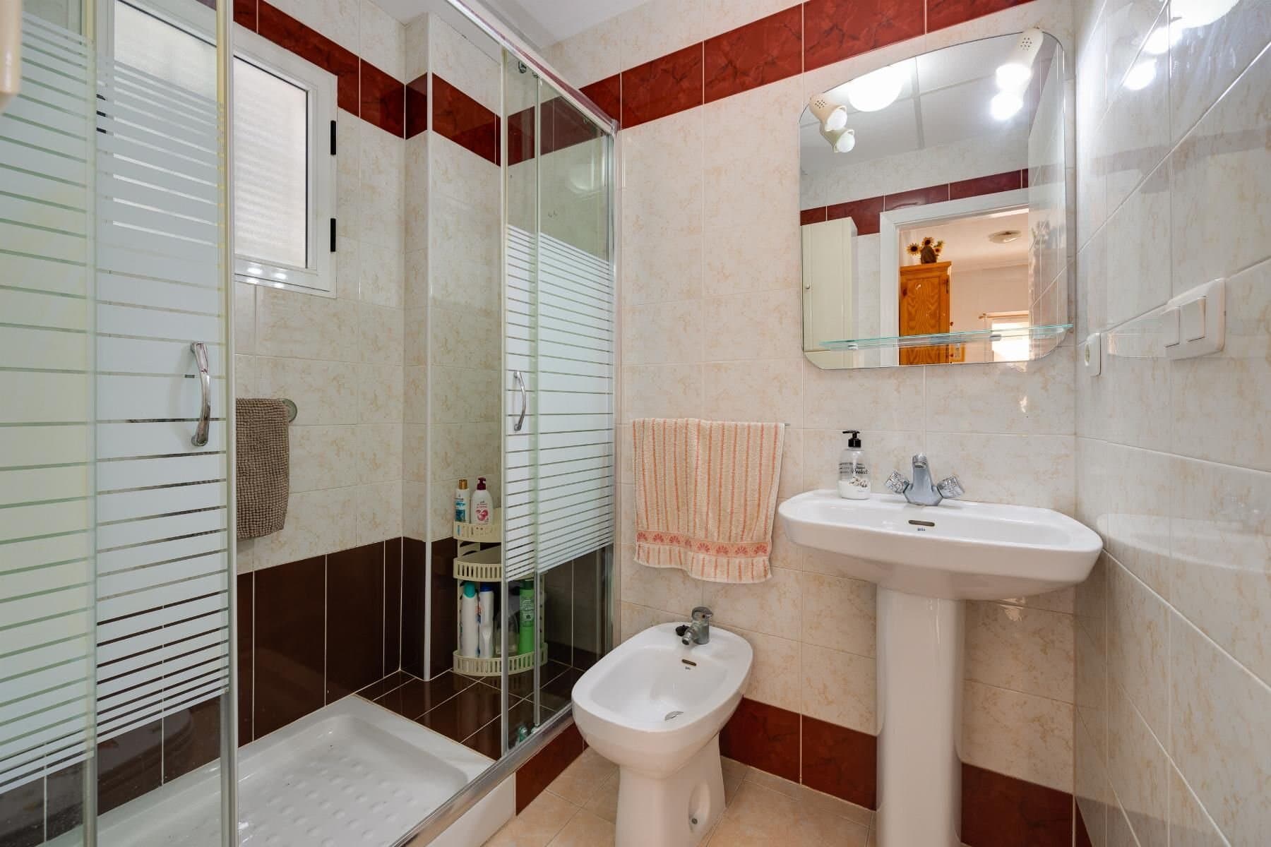 Bungalow de 2 Dormitorios en El Acequión - Los Náufragos, Torrevieja - 17
