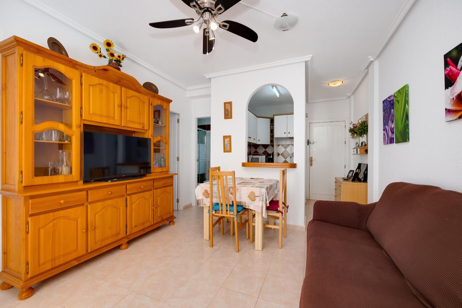Bungalow de 2 Dormitorios en El Acequión - Los Náufragos, Torrevieja - 2