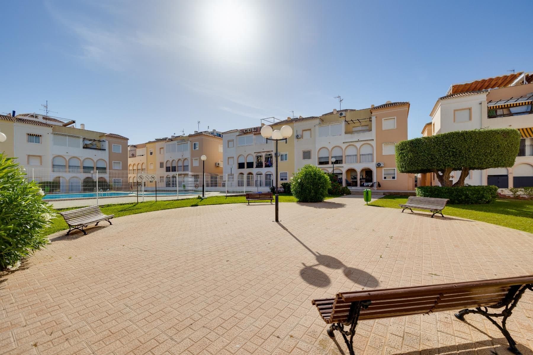 Bungalow de 2 Dormitorios en El Acequión - Los Náufragos, Torrevieja - 24