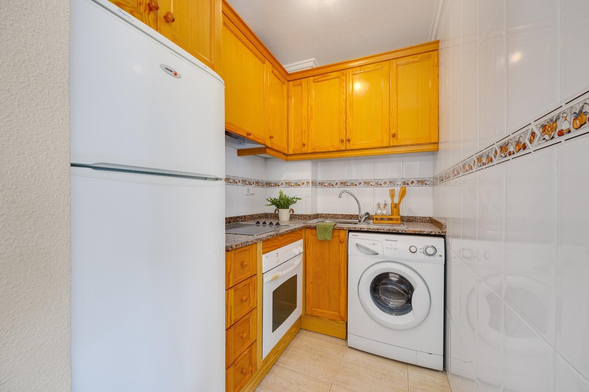 1-Bedroom Apartment in Estacion de Autobuses, Torrevieja - 13
