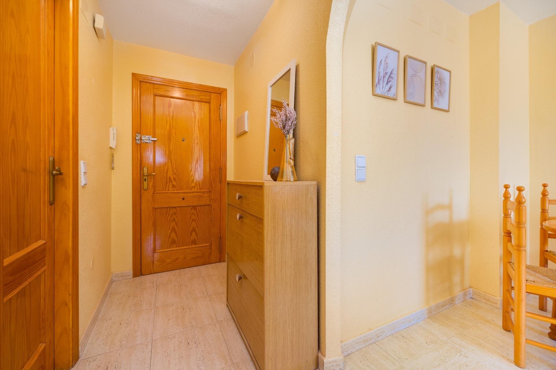 1-Bedroom Apartment in Estacion de Autobuses, Torrevieja - 25