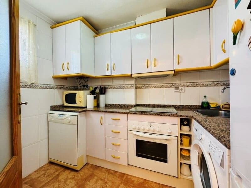 2-Bedroom Apartment in Parque las Naciones, Torrevieja - 13