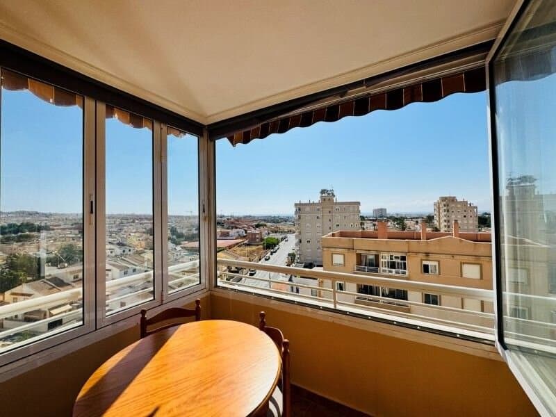 2-Bedroom Apartment in Parque las Naciones, Torrevieja - 2