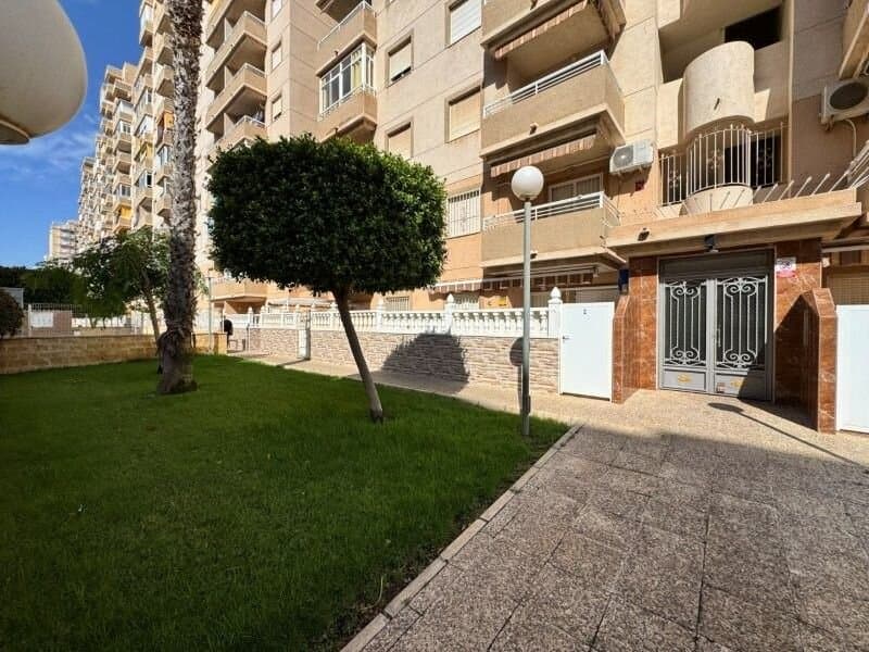 2-Bedroom Apartment in Parque las Naciones, Torrevieja - 23