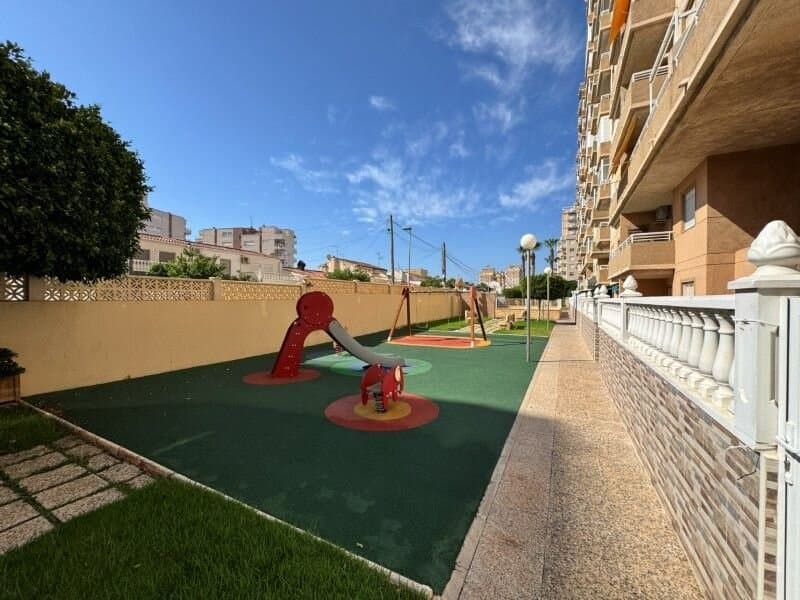 2-Bedroom Apartment in Parque las Naciones, Torrevieja - 25