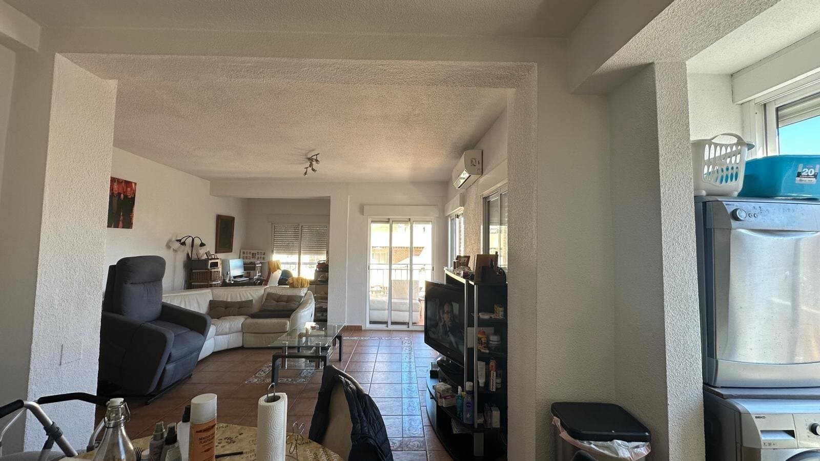 3-Bedroom Apartment in Estacion de Autobuses, Torrevieja - 2