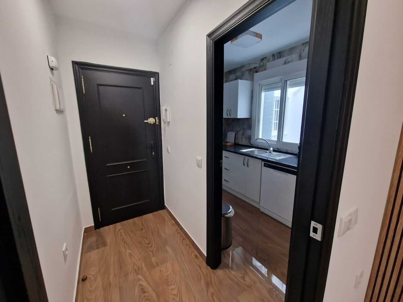 2-Bedroom Apartment in Torrevieja - 7