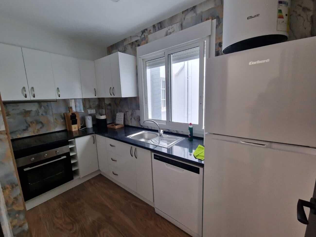 2-Bedroom Apartment in Torrevieja - 8
