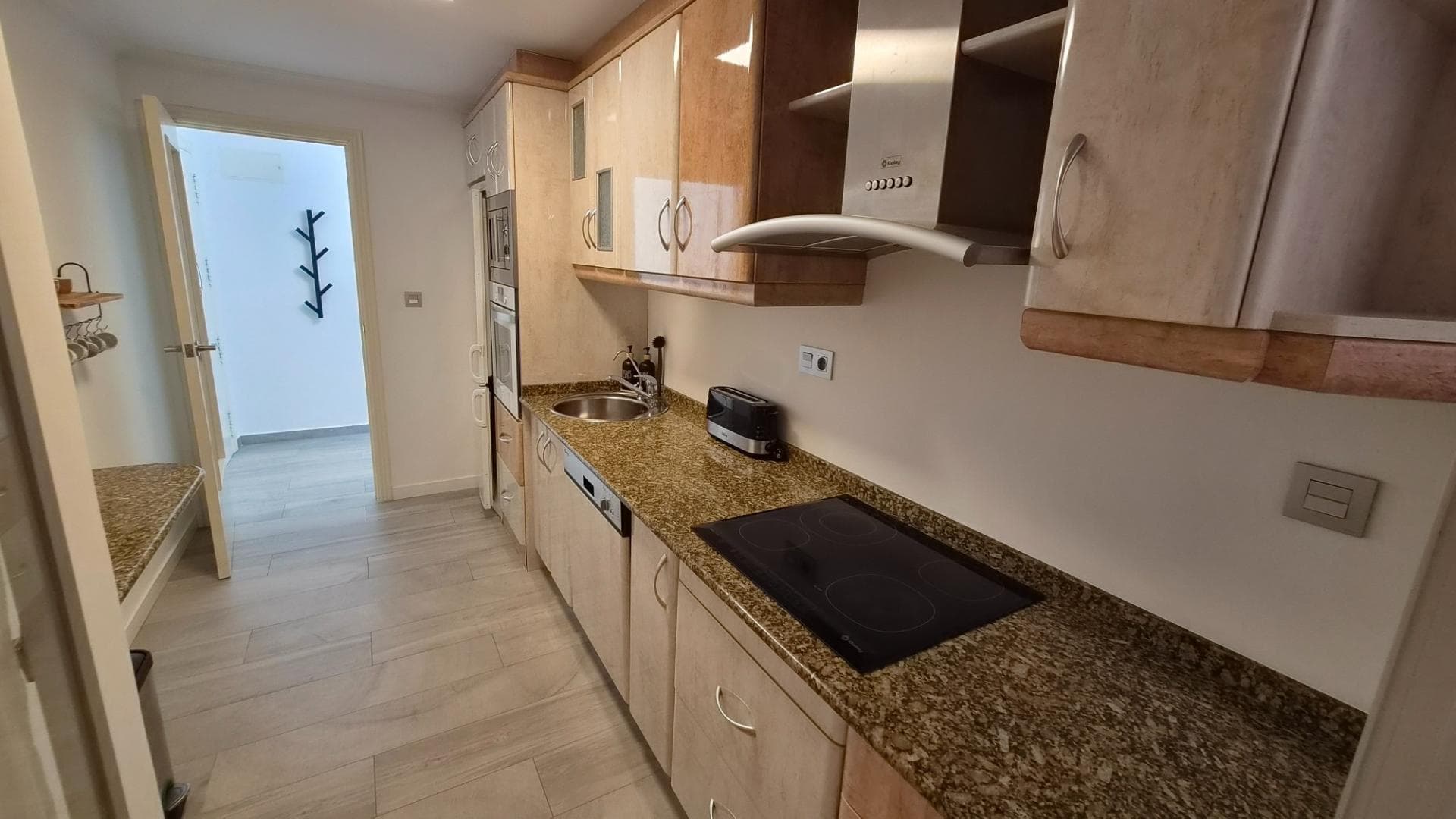 3-Bedroom Apartment in Torrevieja, Torrevieja - 26