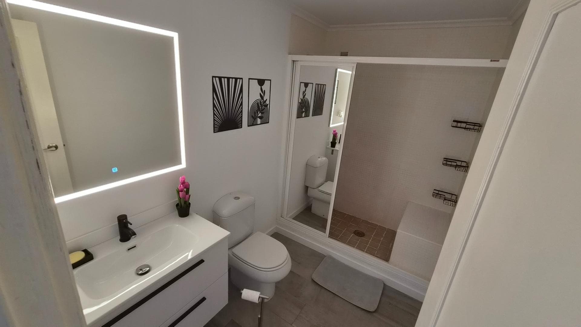3-Bedroom Apartment in Torrevieja, Torrevieja - 34