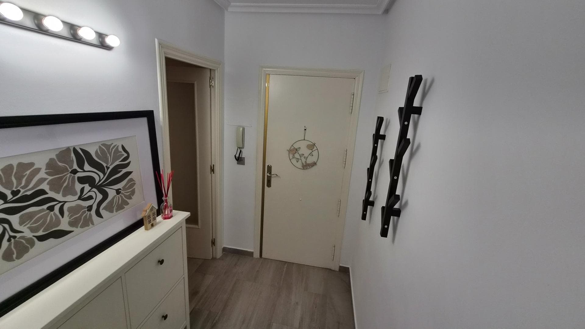 3-Bedroom Apartment in Torrevieja, Torrevieja - 36