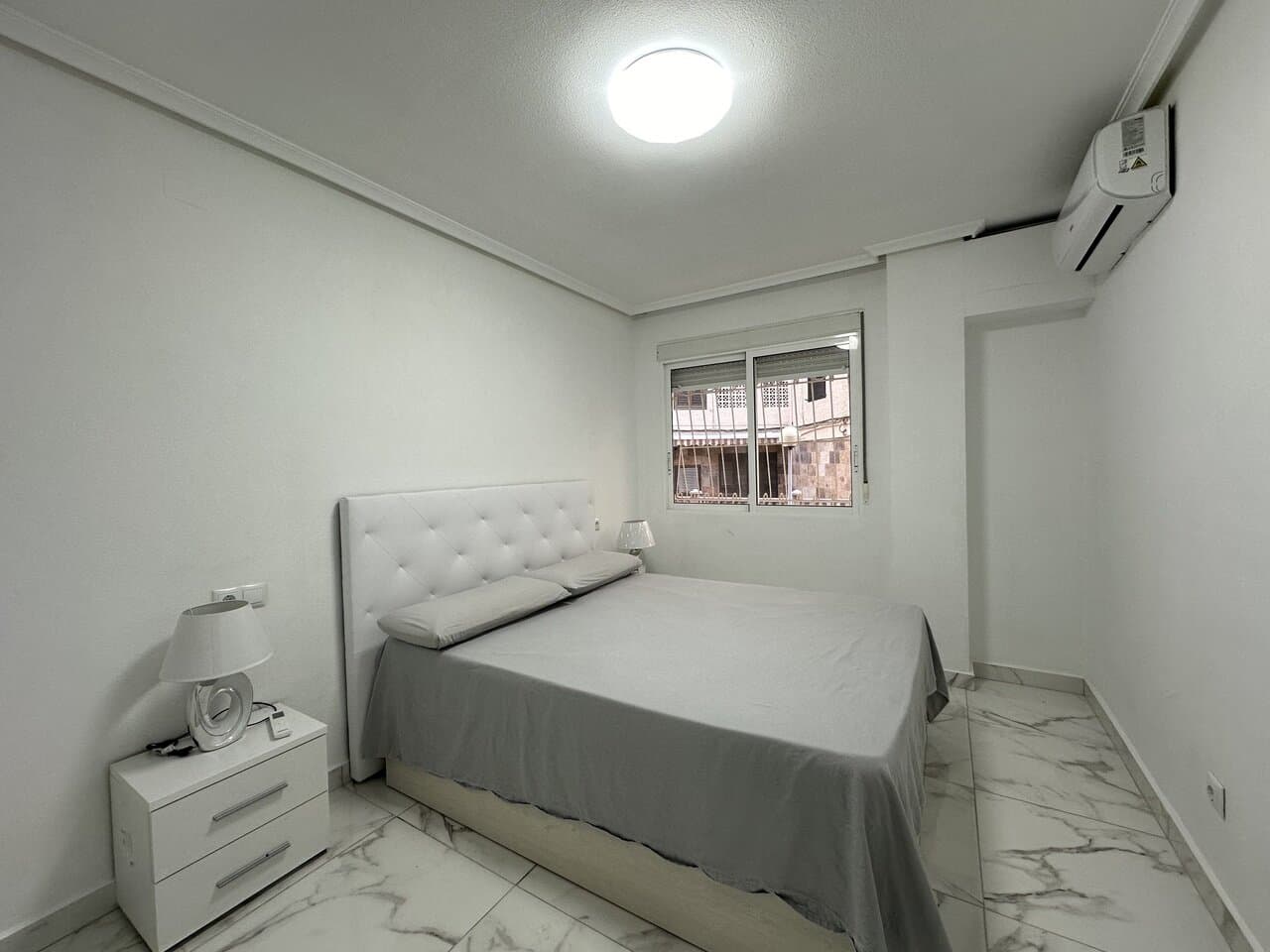 2-Bedroom Apartment in Centro, Torrevieja - 14