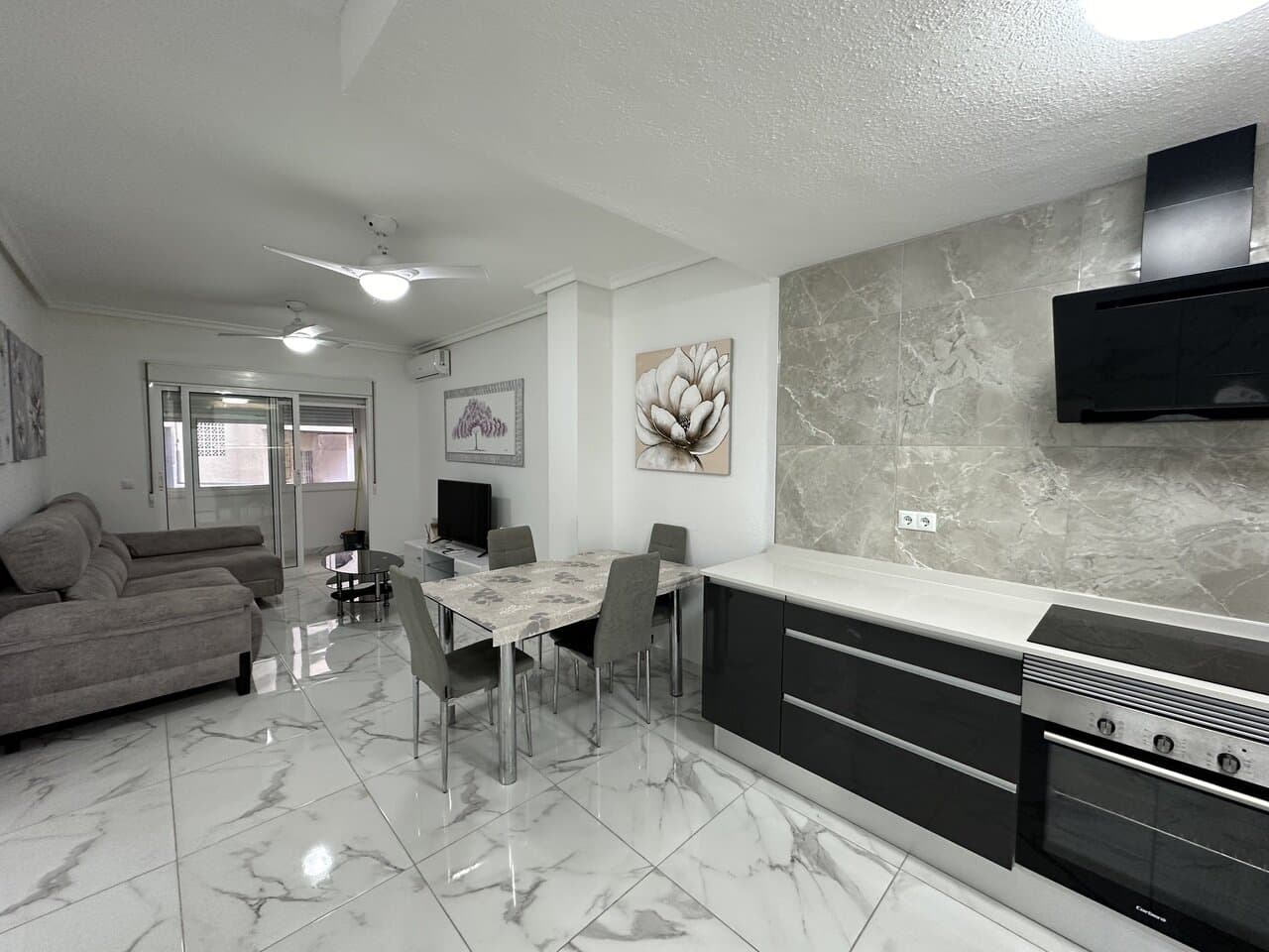2-Bedroom Apartment in Centro, Torrevieja - 6