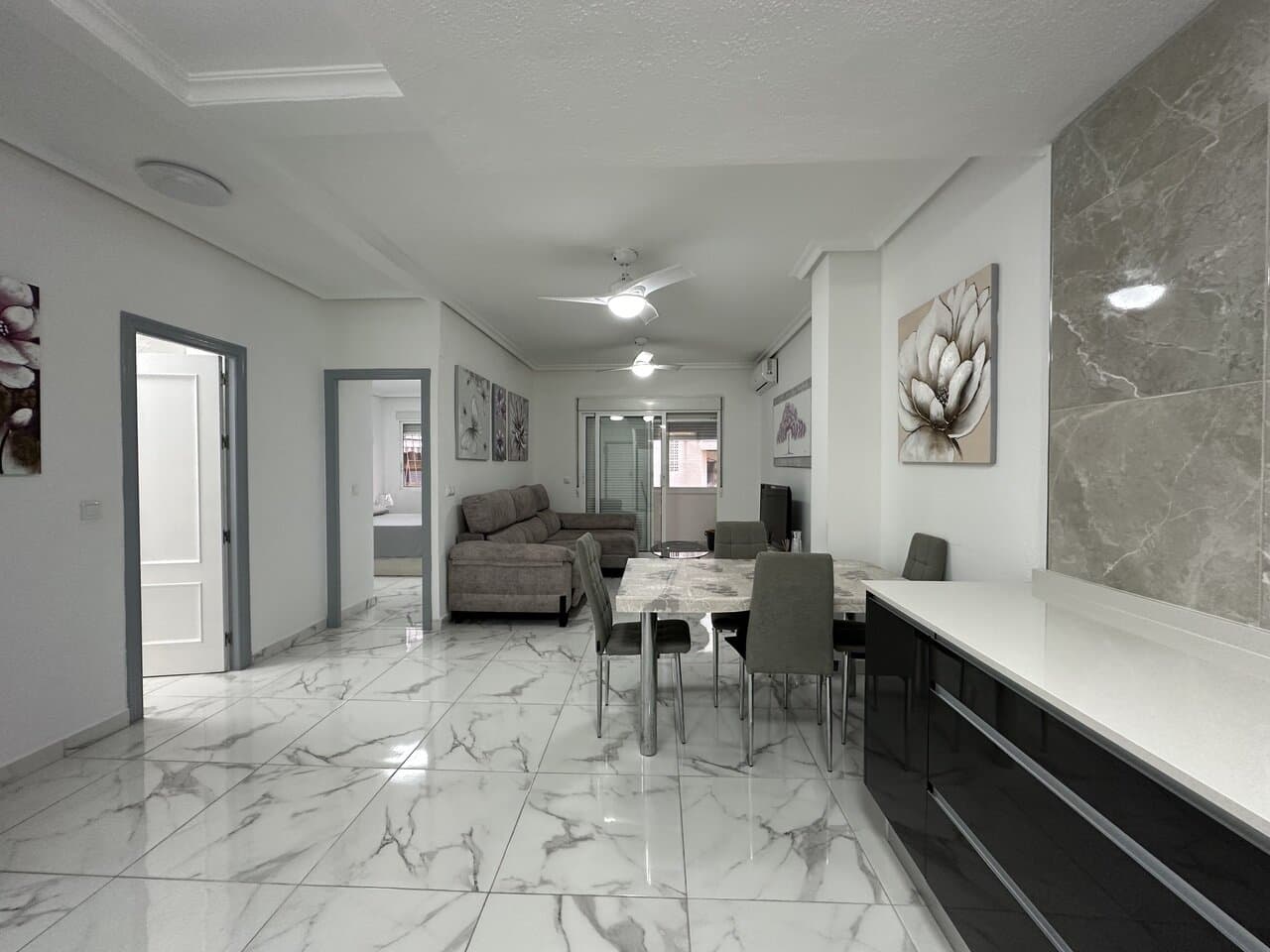 2-Bedroom Apartment in Centro, Torrevieja - 8