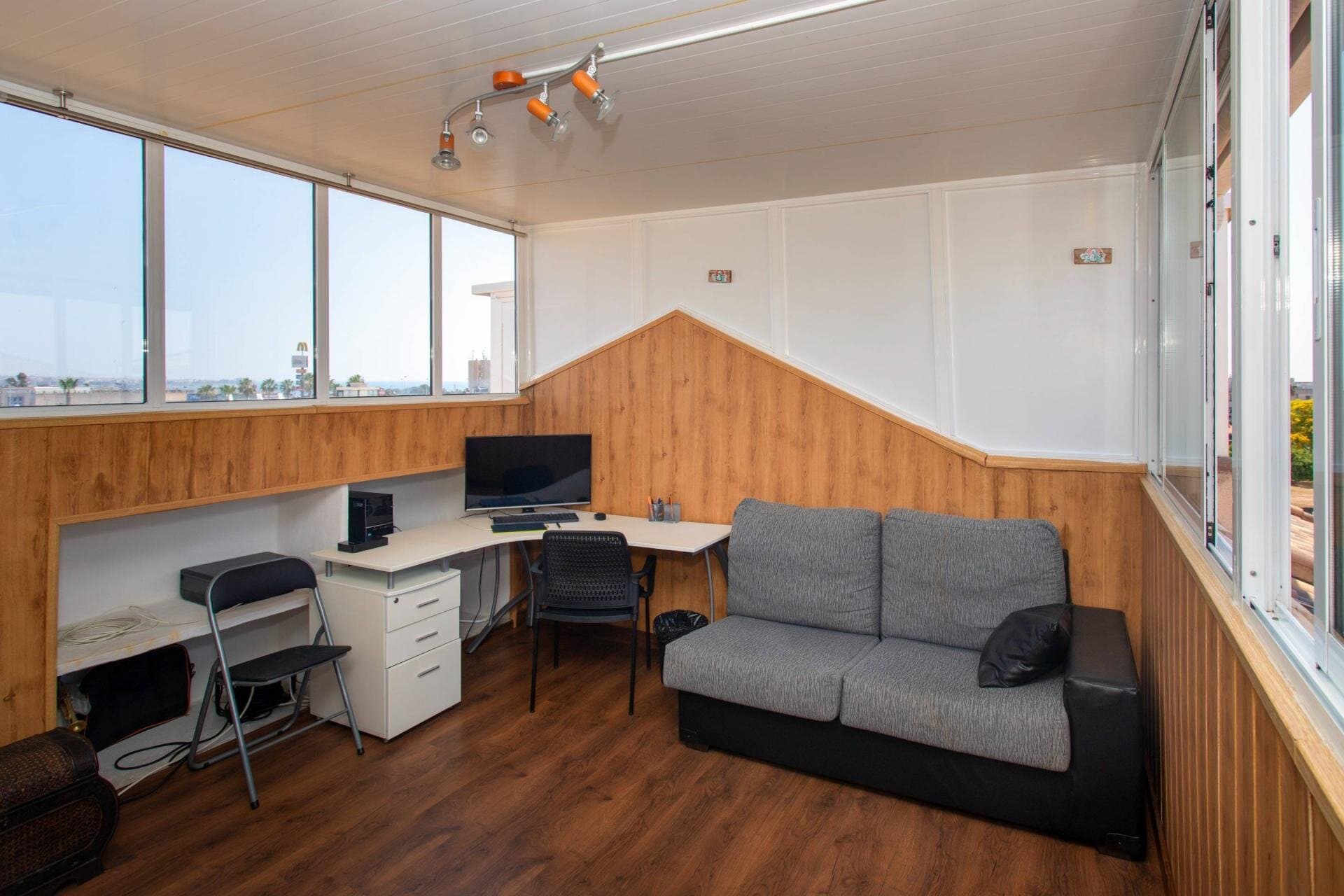 Bungalow de 2 Dormitorios en Rocio del Mar, Orihuela Costa - 18