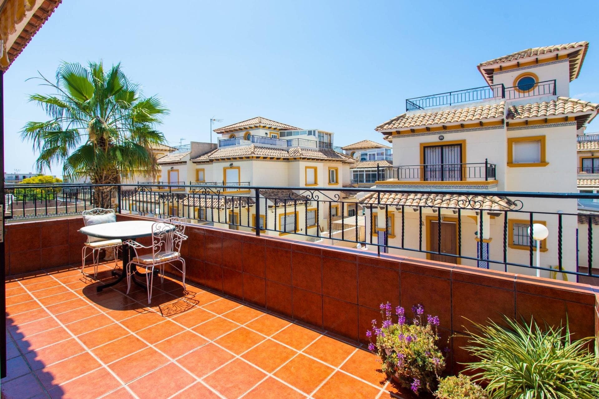 Bungalow de 2 Dormitorios en Rocio del Mar, Orihuela Costa - 20