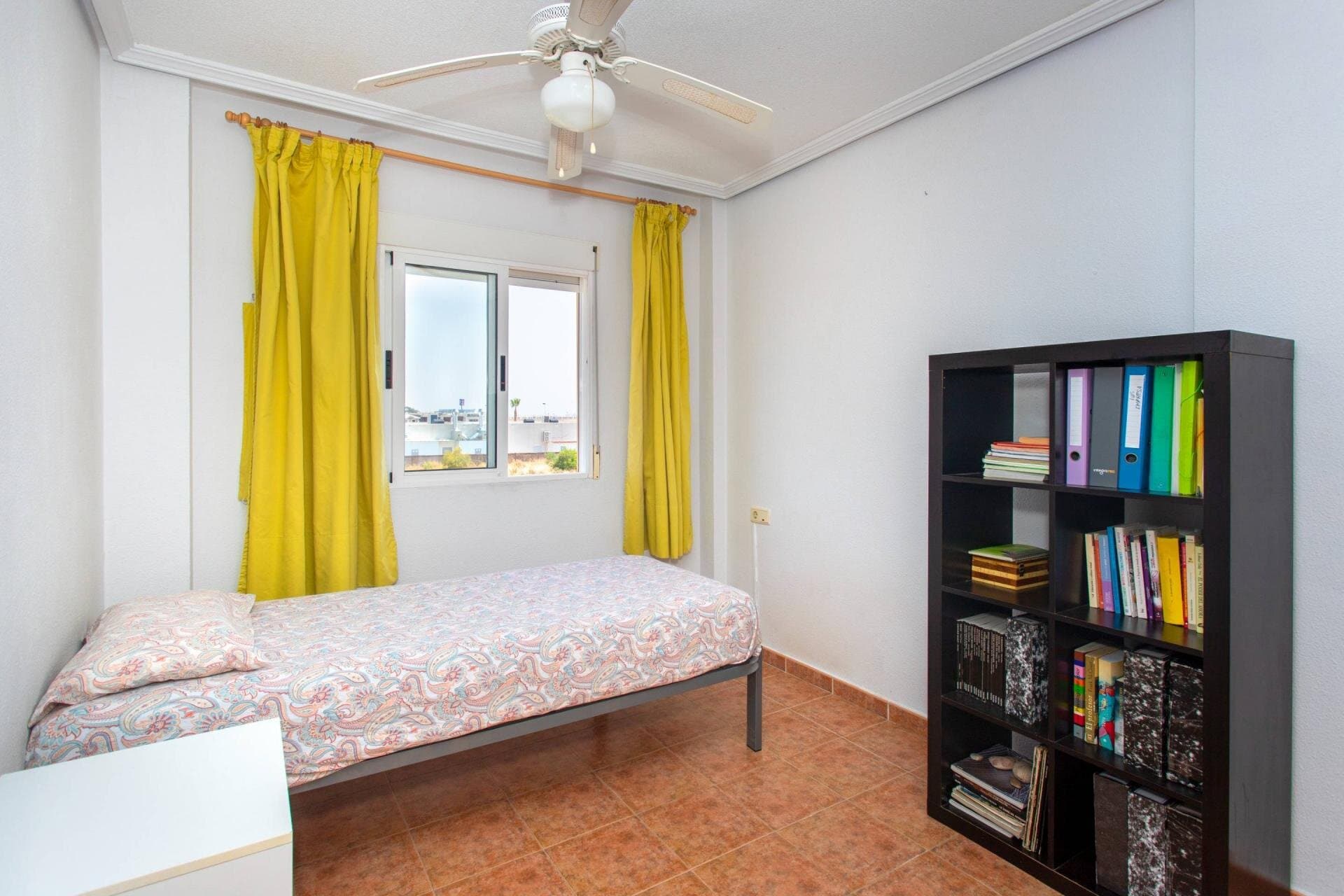 Bungalow de 2 Dormitorios en Rocio del Mar, Orihuela Costa - 6