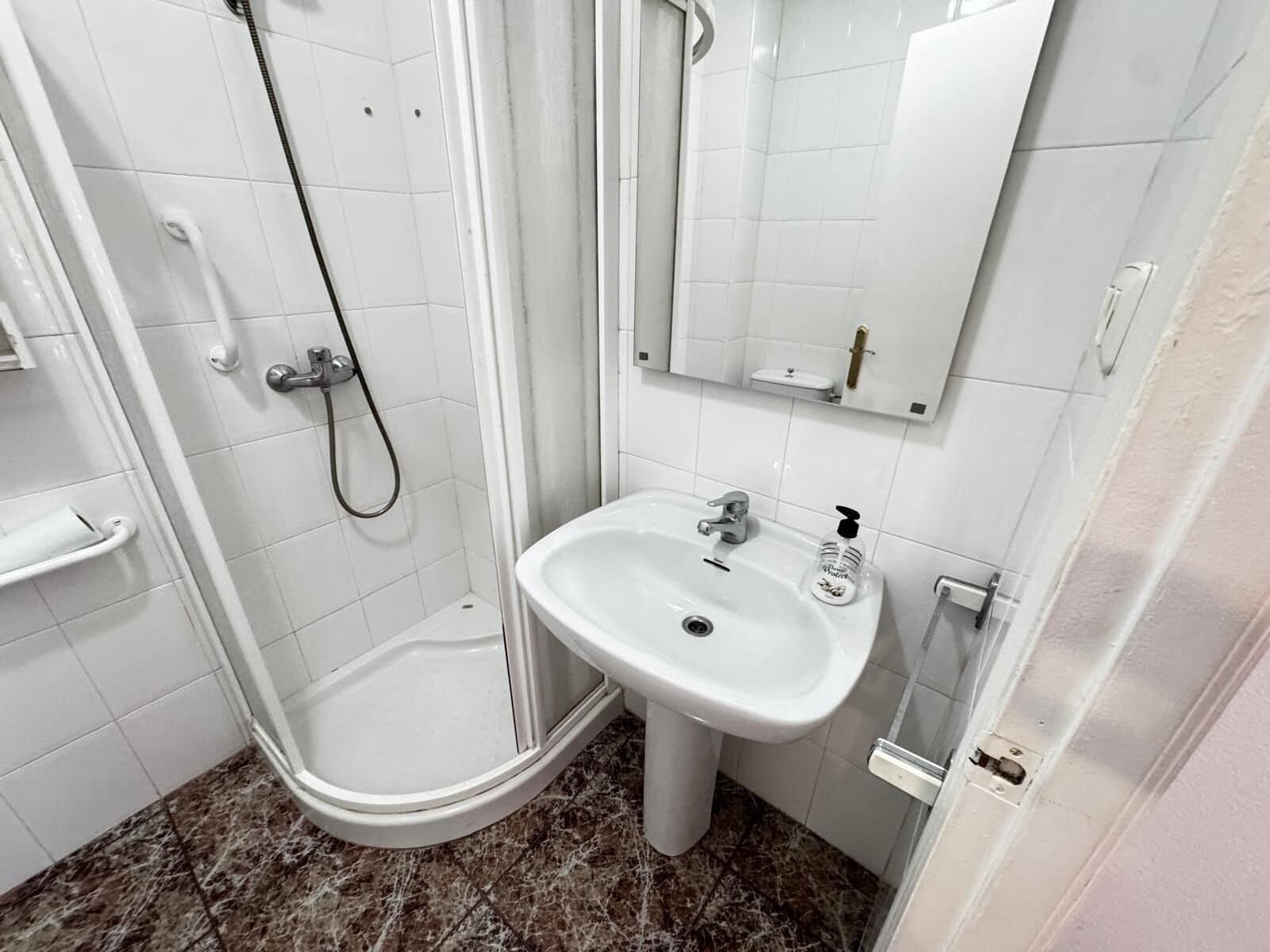 2-Bedroom Apartment in La Puntica, Lo Pagan - 16