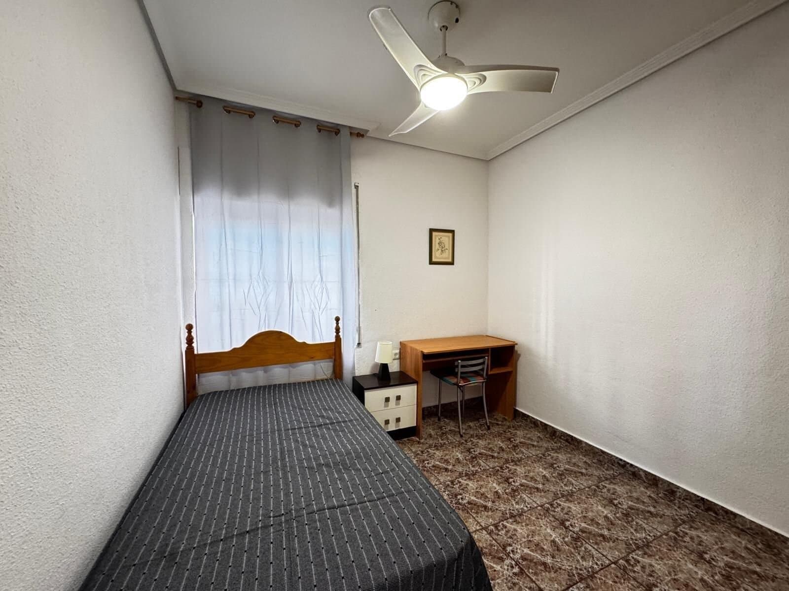 2-Bedroom Apartment in La Puntica, Lo Pagan - 22