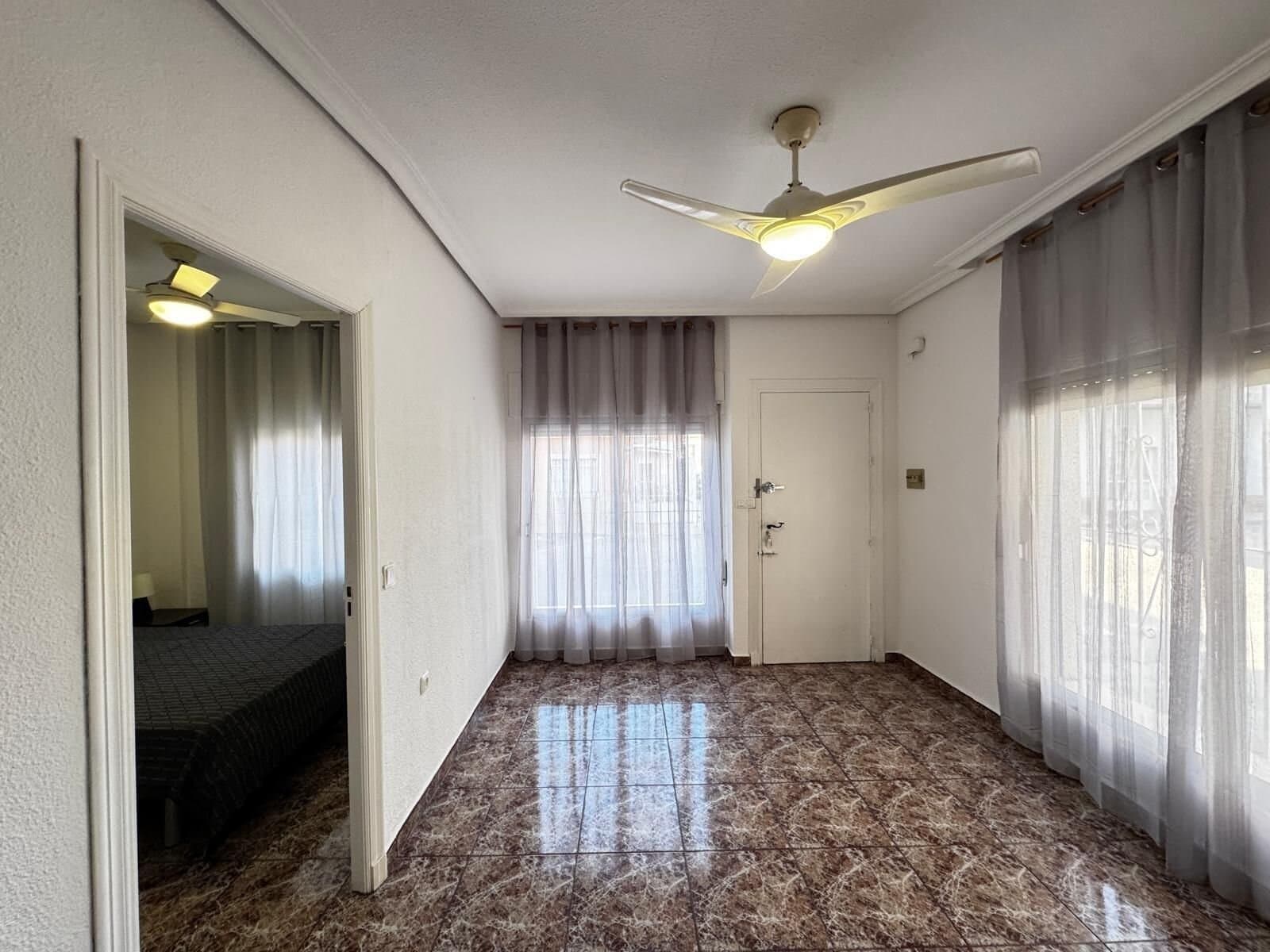 2-Bedroom Apartment in La Puntica, Lo Pagan - 7