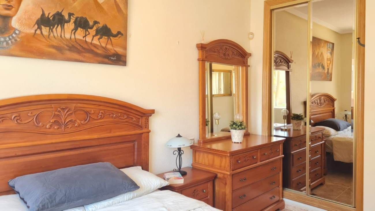 Villa de 3 Dormitorios en Los Dolses, Orihuela Costa - 17