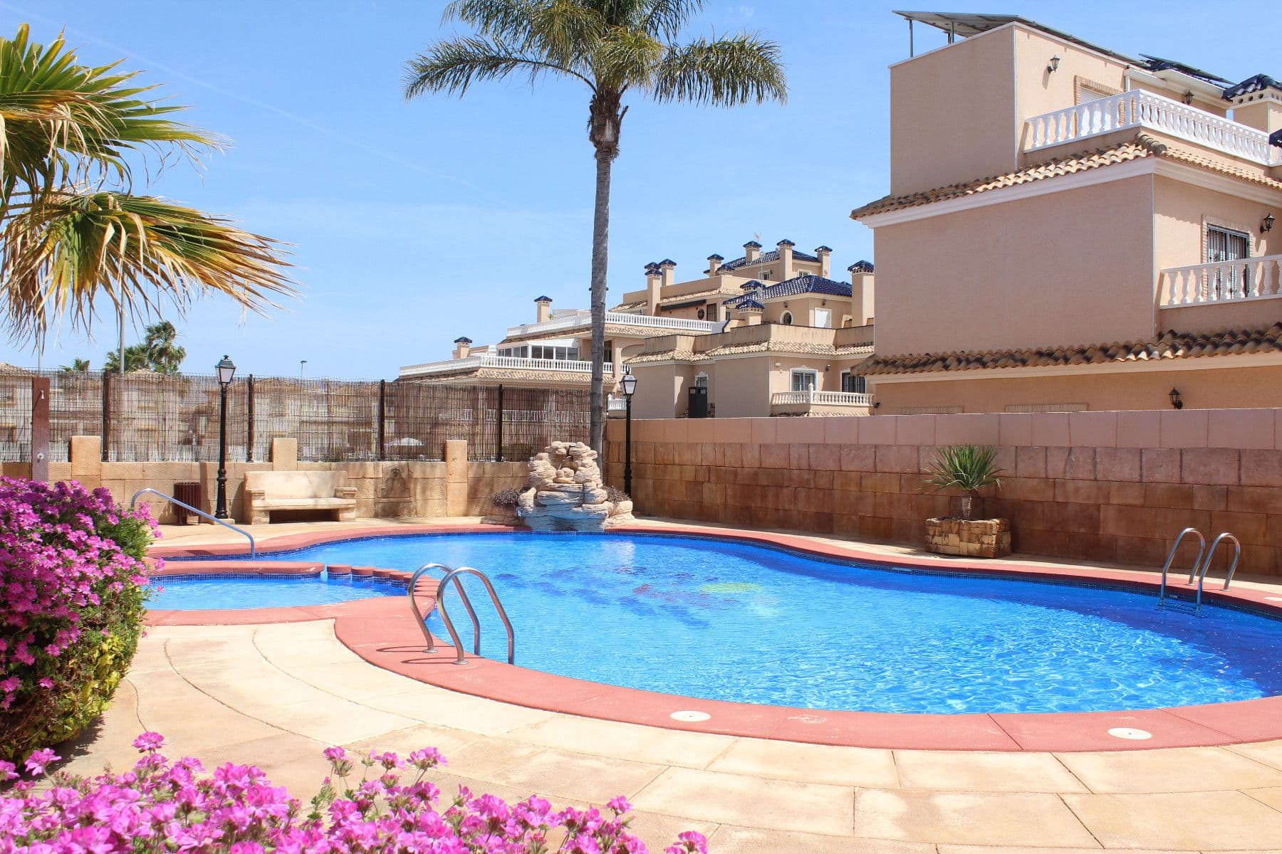 Villa de 3 Dormitorios en Los Dolses, Orihuela Costa - 2