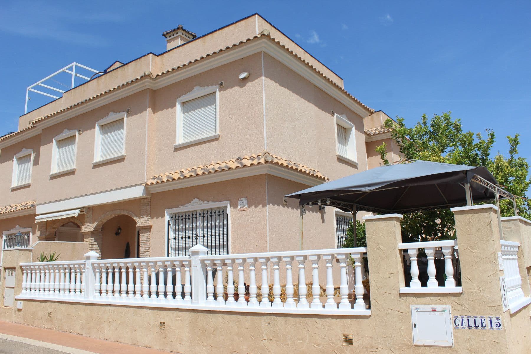Villa de 3 Dormitorios en Los Dolses, Orihuela Costa - 30
