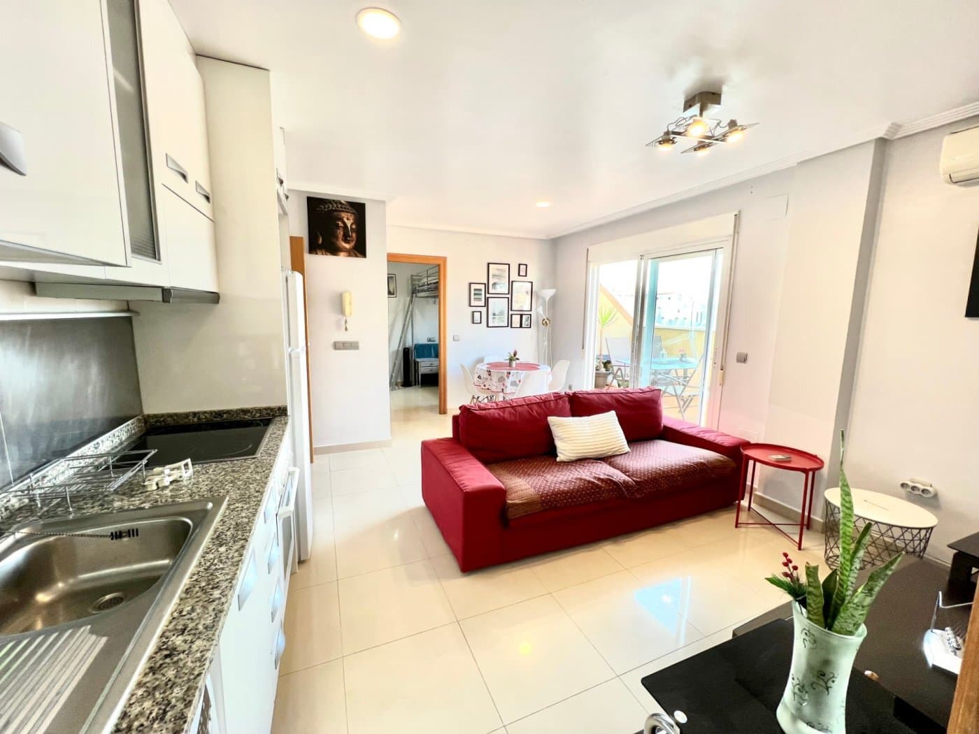 2-Bedroom Penthouse in Torrevieja - 9