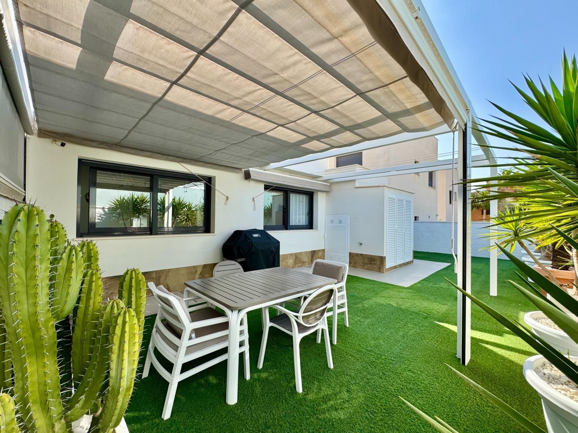 3-Bedroom Villa in Bellavista, San Miguel de Salinas - 31