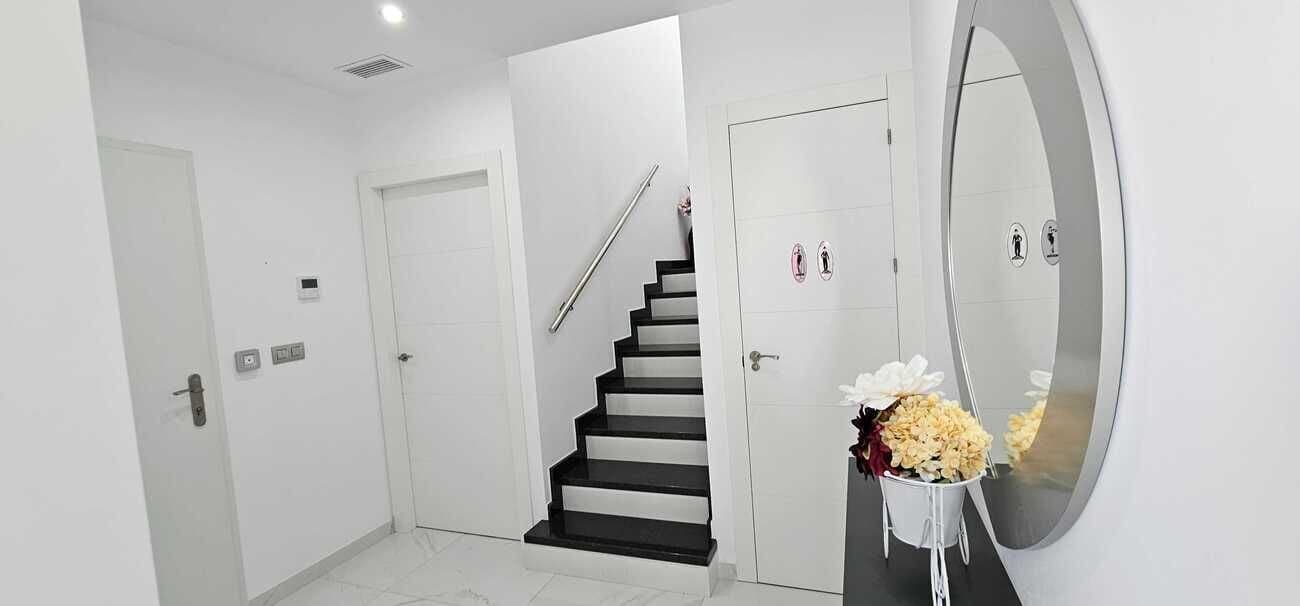 3-Bedroom Villa in Costa Blanca Sur, Los Montesinos - 13