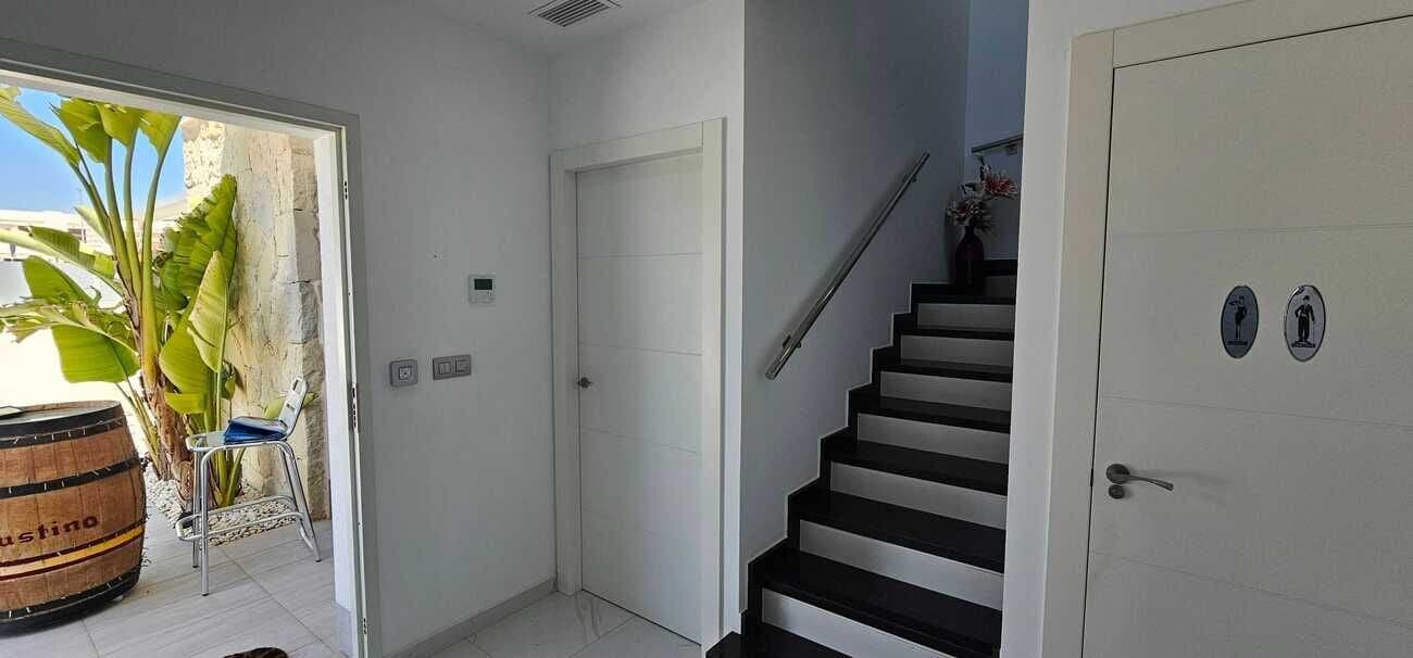 3-Bedroom Villa in Costa Blanca Sur, Los Montesinos - 15