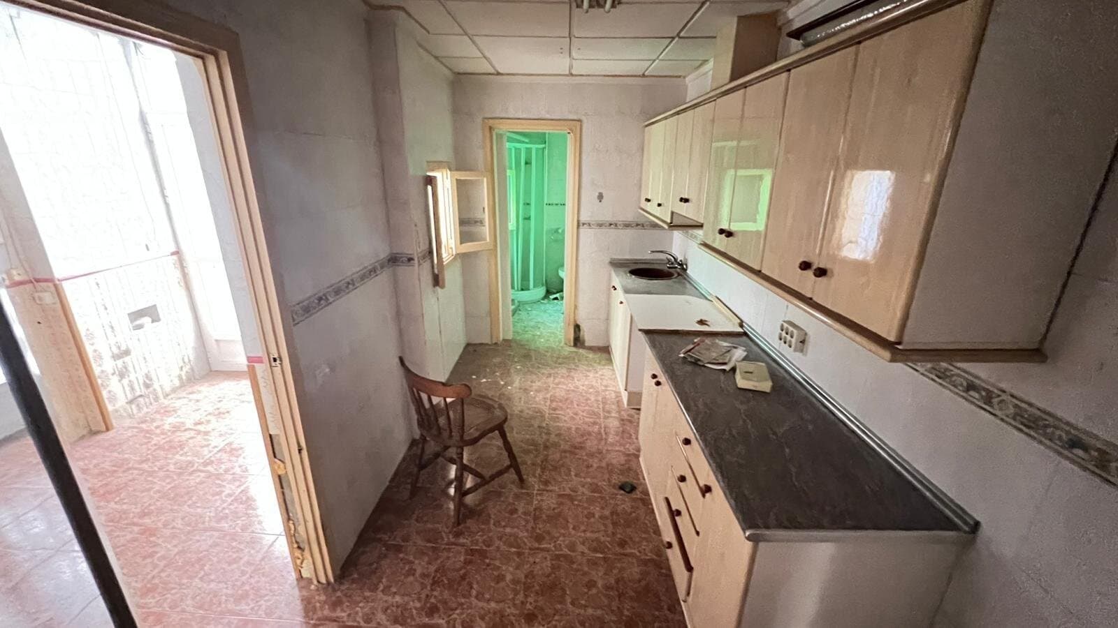 4-Bedroom Apartment in Torrevieja, Torrevieja - 12