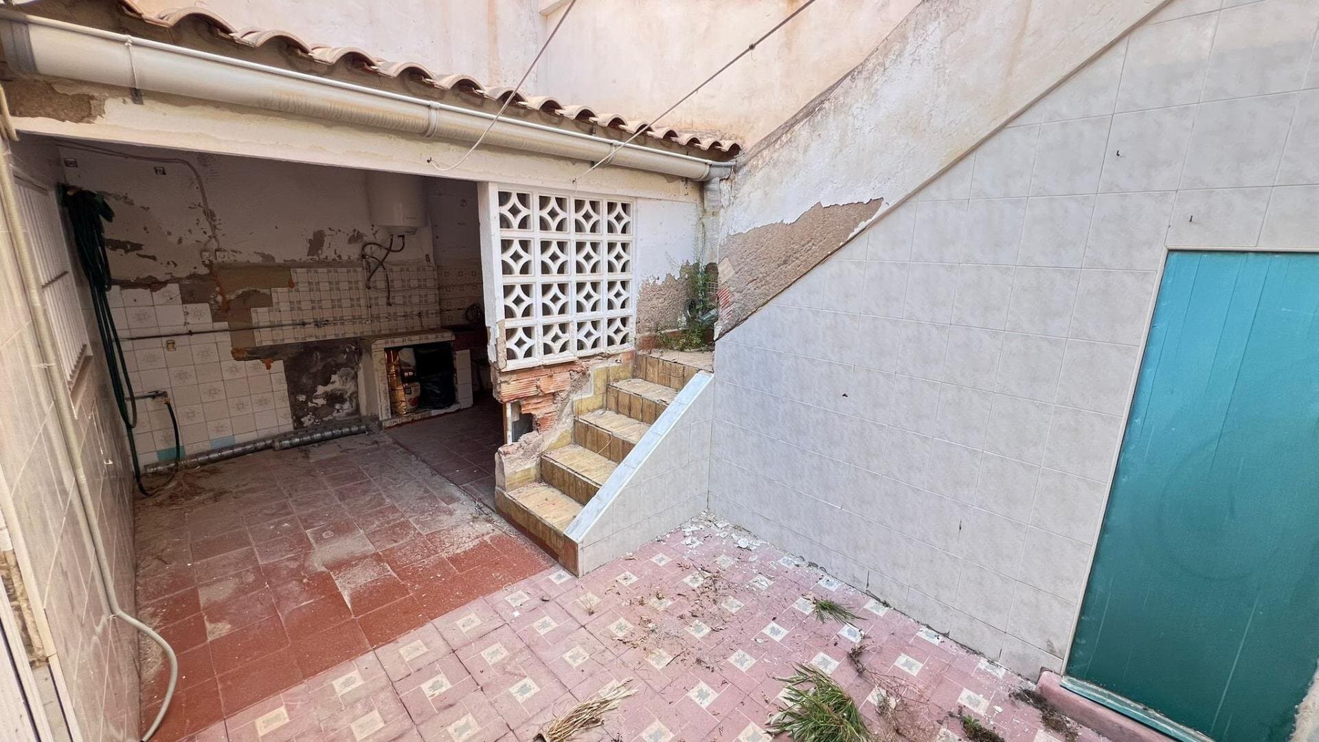 4-Bedroom Apartment in Torrevieja, Torrevieja - 17