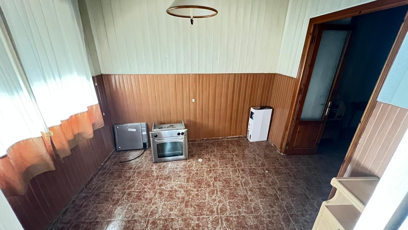 4-Bedroom Apartment in Torrevieja, Torrevieja - 4