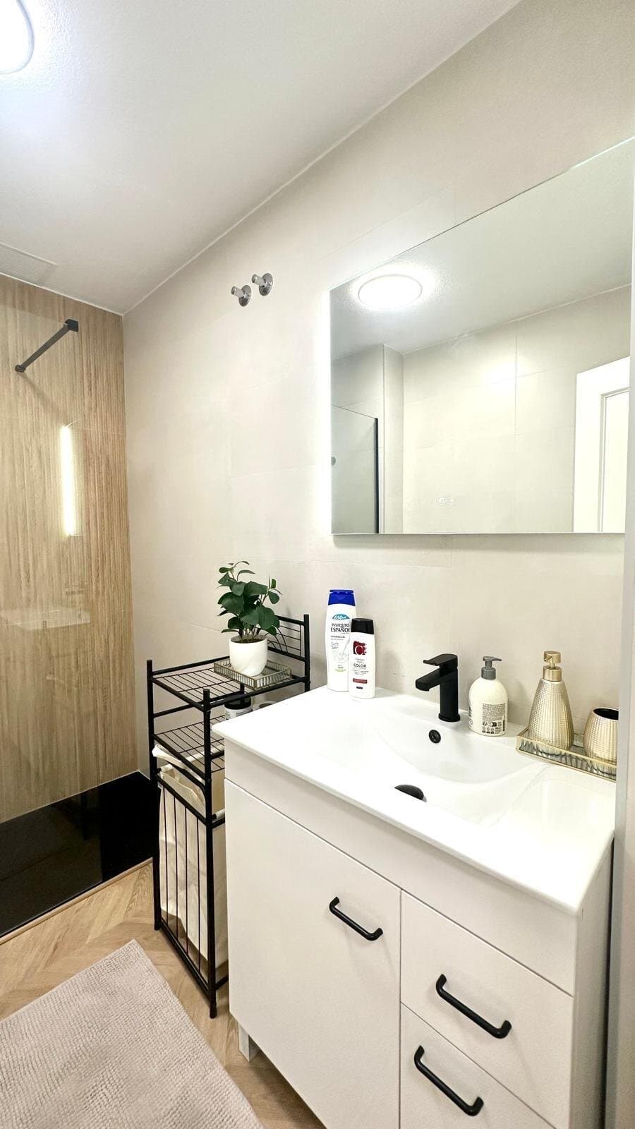 2-Bedroom Apartment in Torrevieja - 24