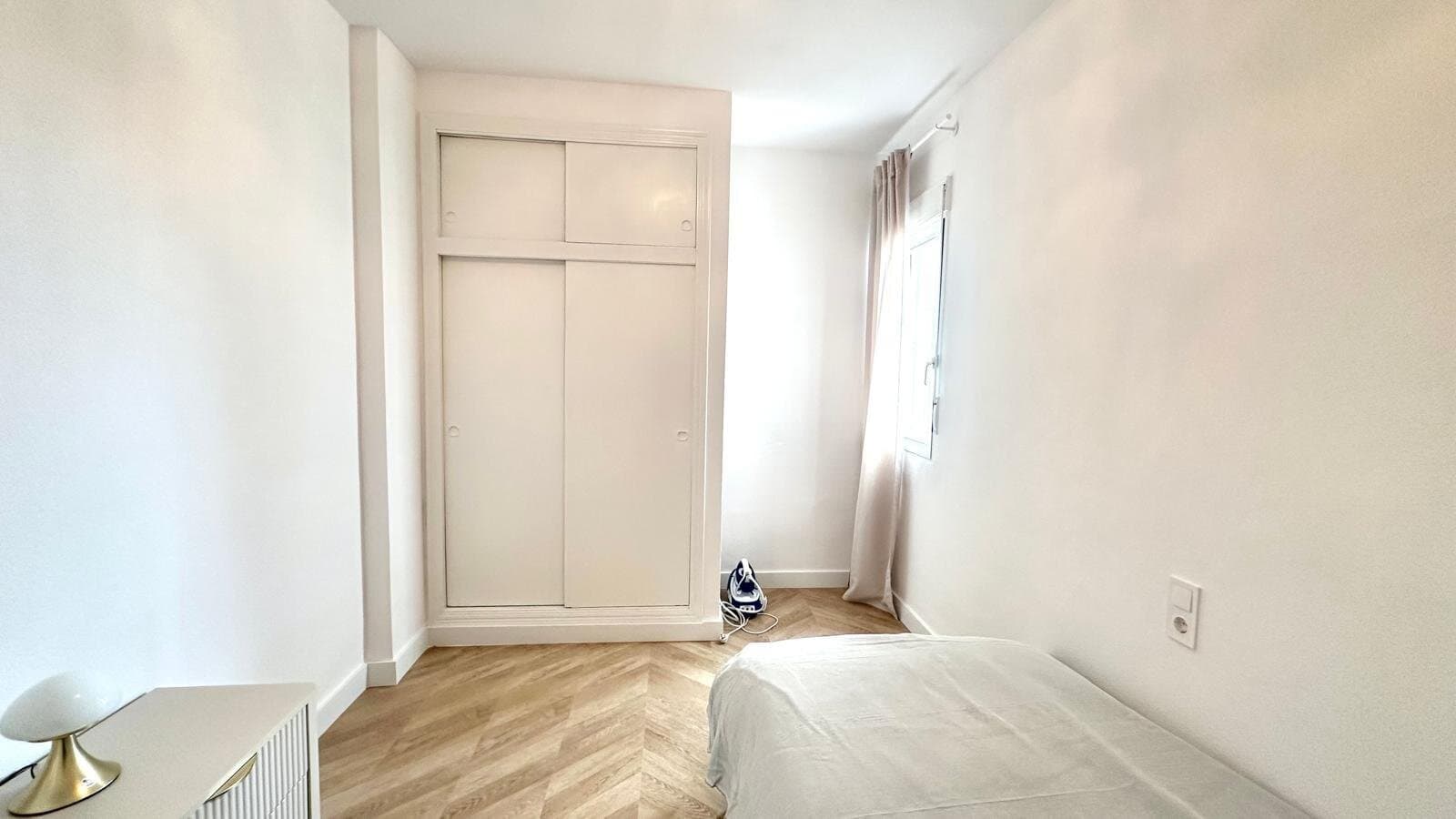2-Bedroom Apartment in Torrevieja - 33