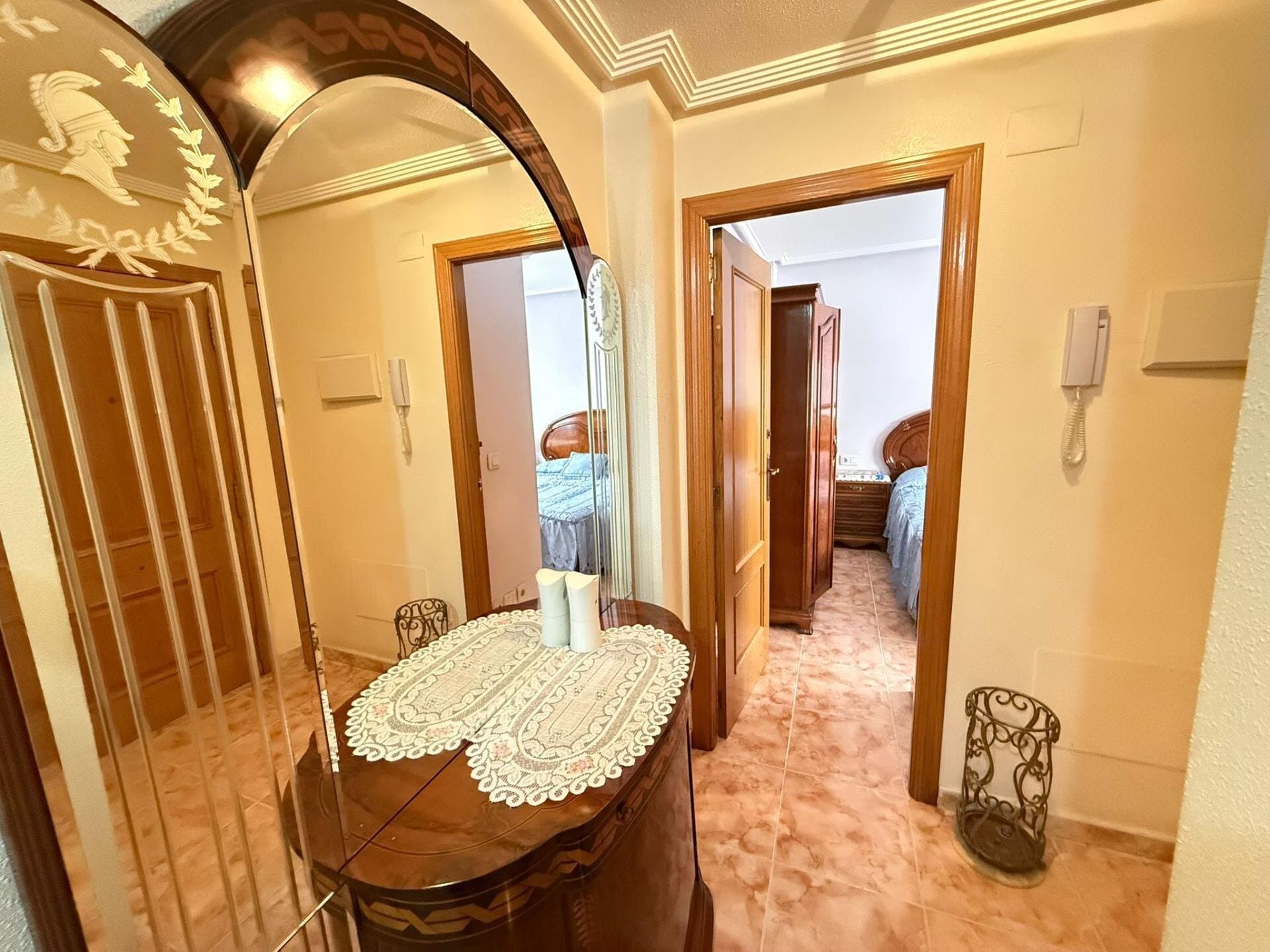 2-Bedroom Apartment in Estacion de Autobuses, Torrevieja - 10