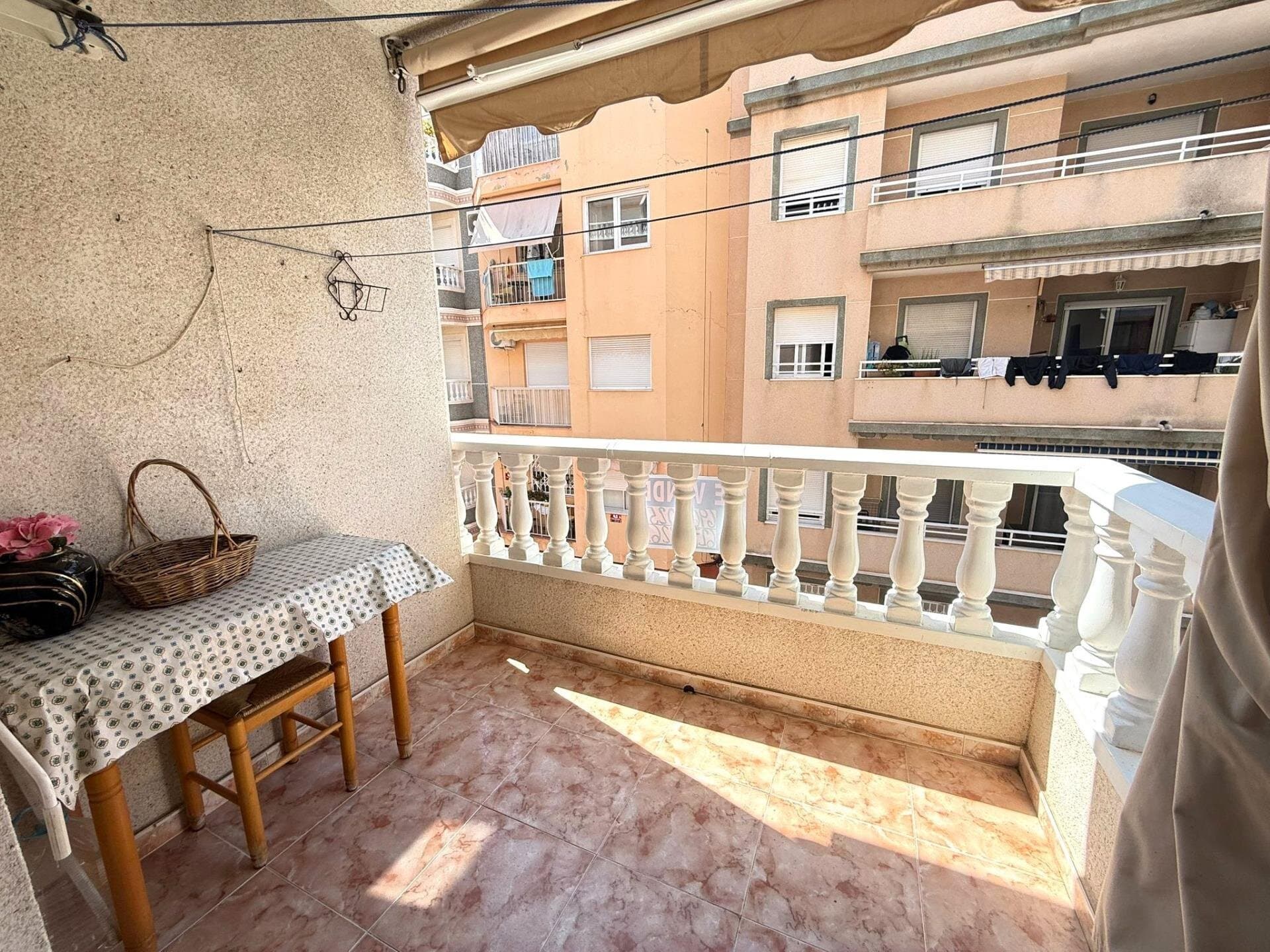 2-Bedroom Apartment in Estacion de Autobuses, Torrevieja - 13