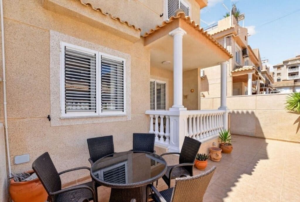 3-Bedroom House in Centro, Torrevieja - 6
