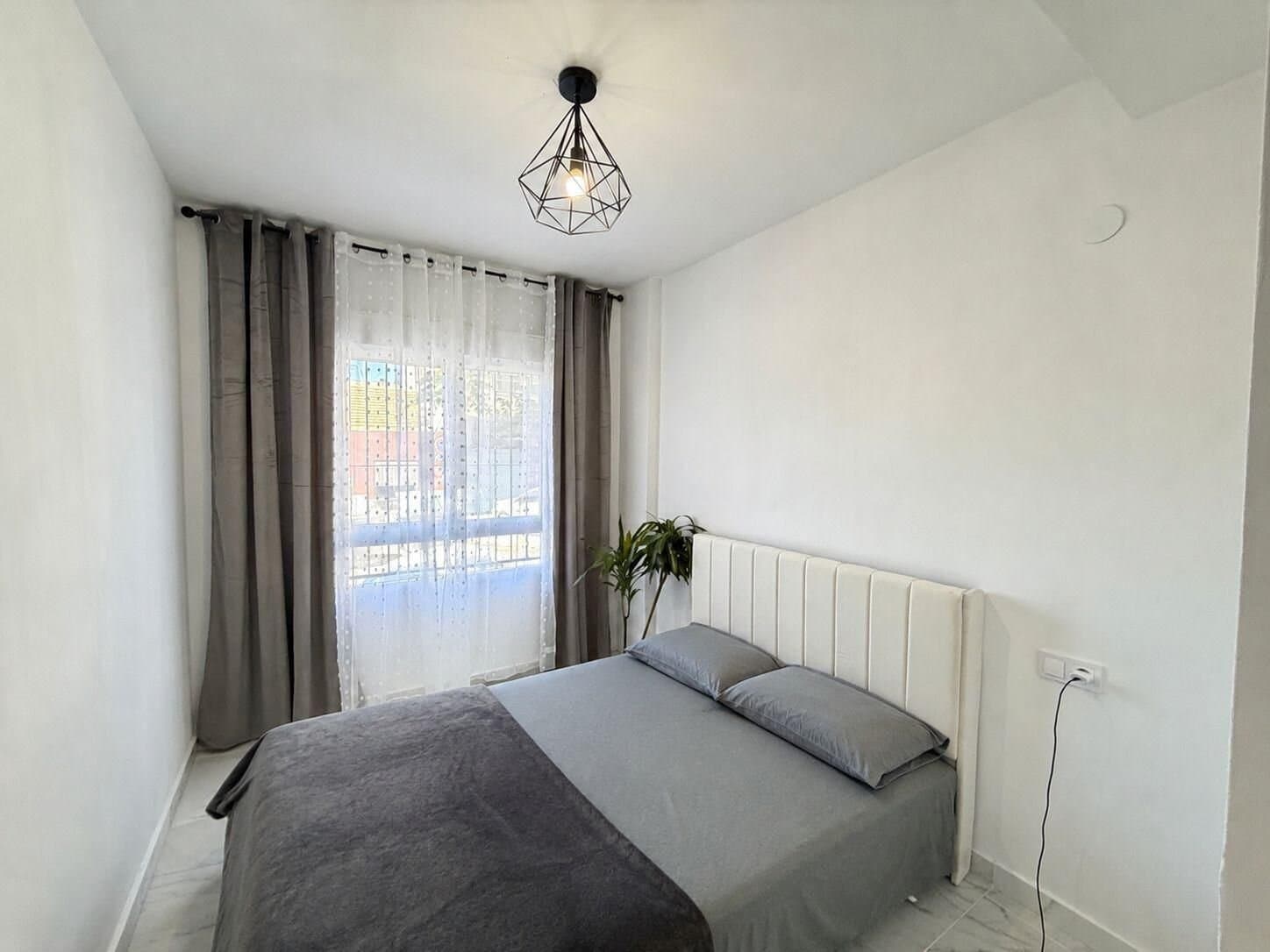 2-Bedroom Apartment in Torrevieja, Torrevieja - 3