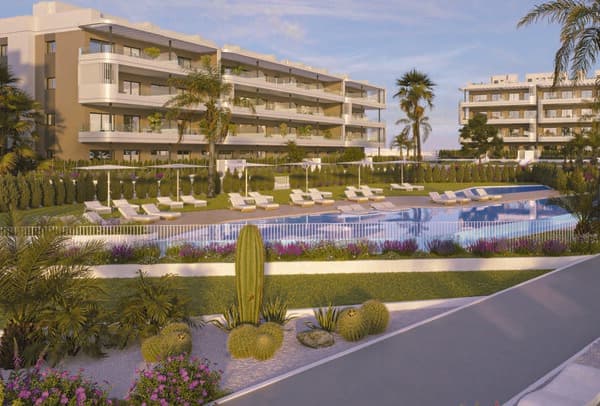 Ático de 3 Dormitorios en, Torrevieja