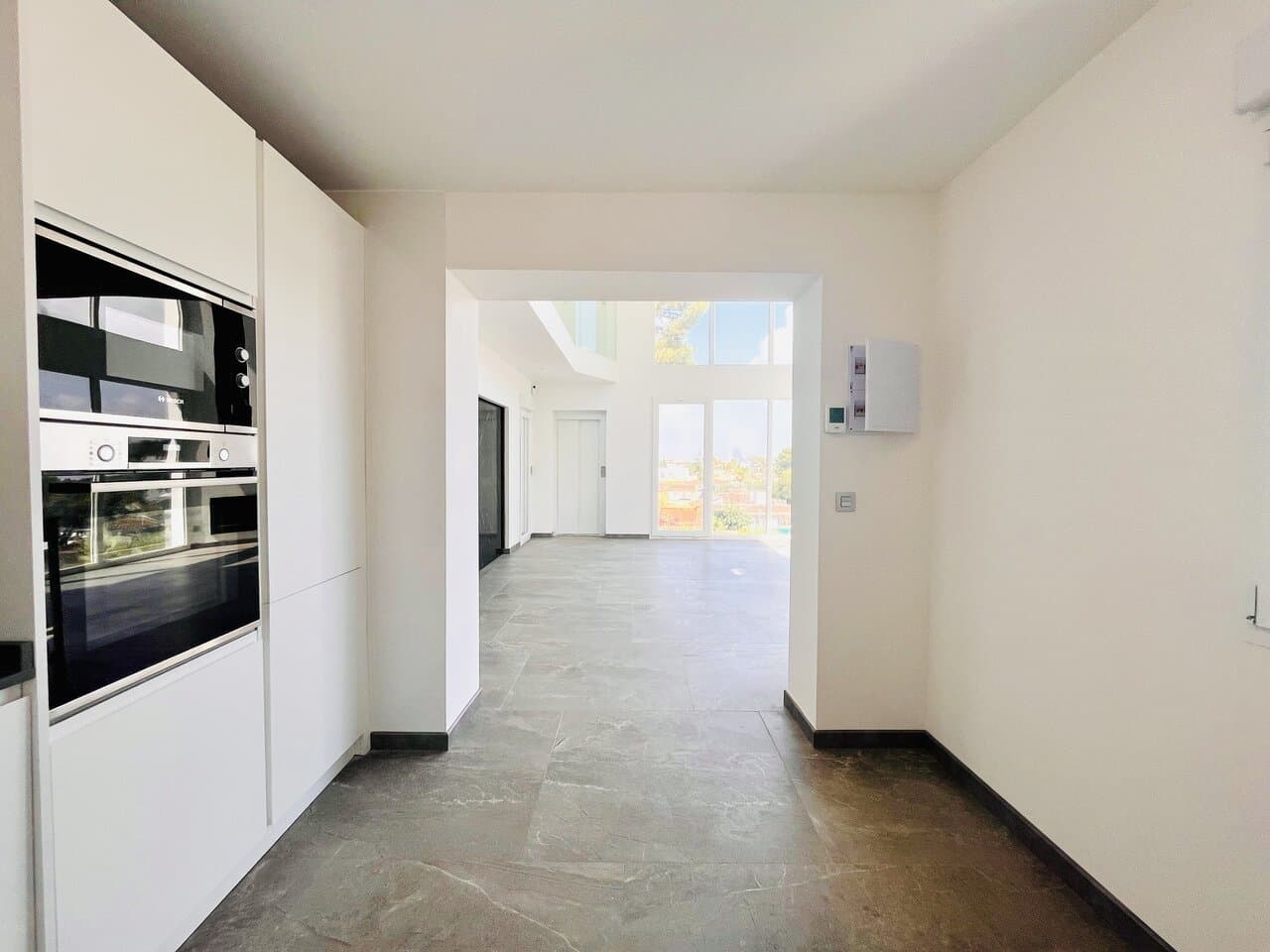 6-Bedroom Villa in La Siesta, Torrevieja - 8