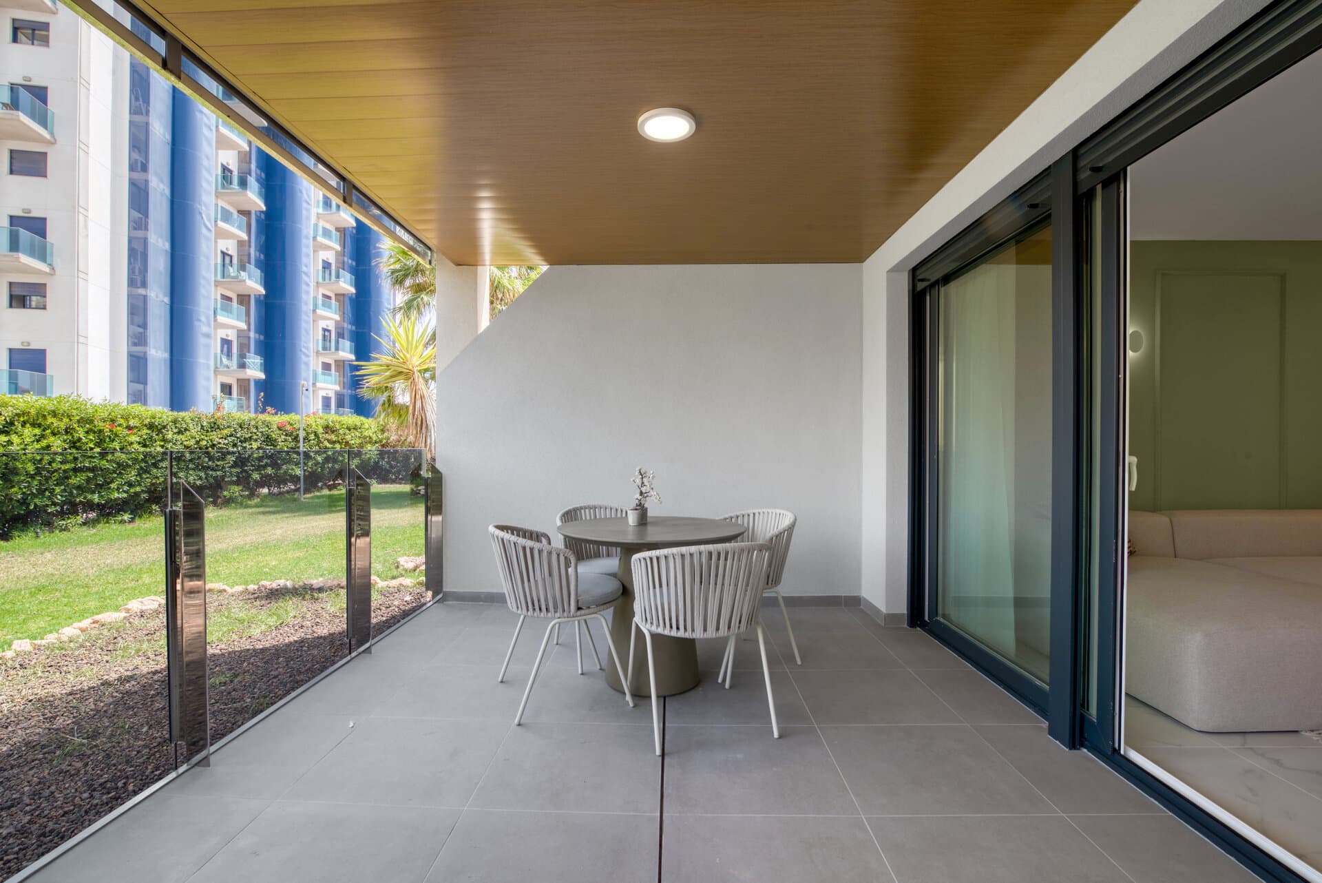 3-Bedroom Apartment in Punta Prima - 14