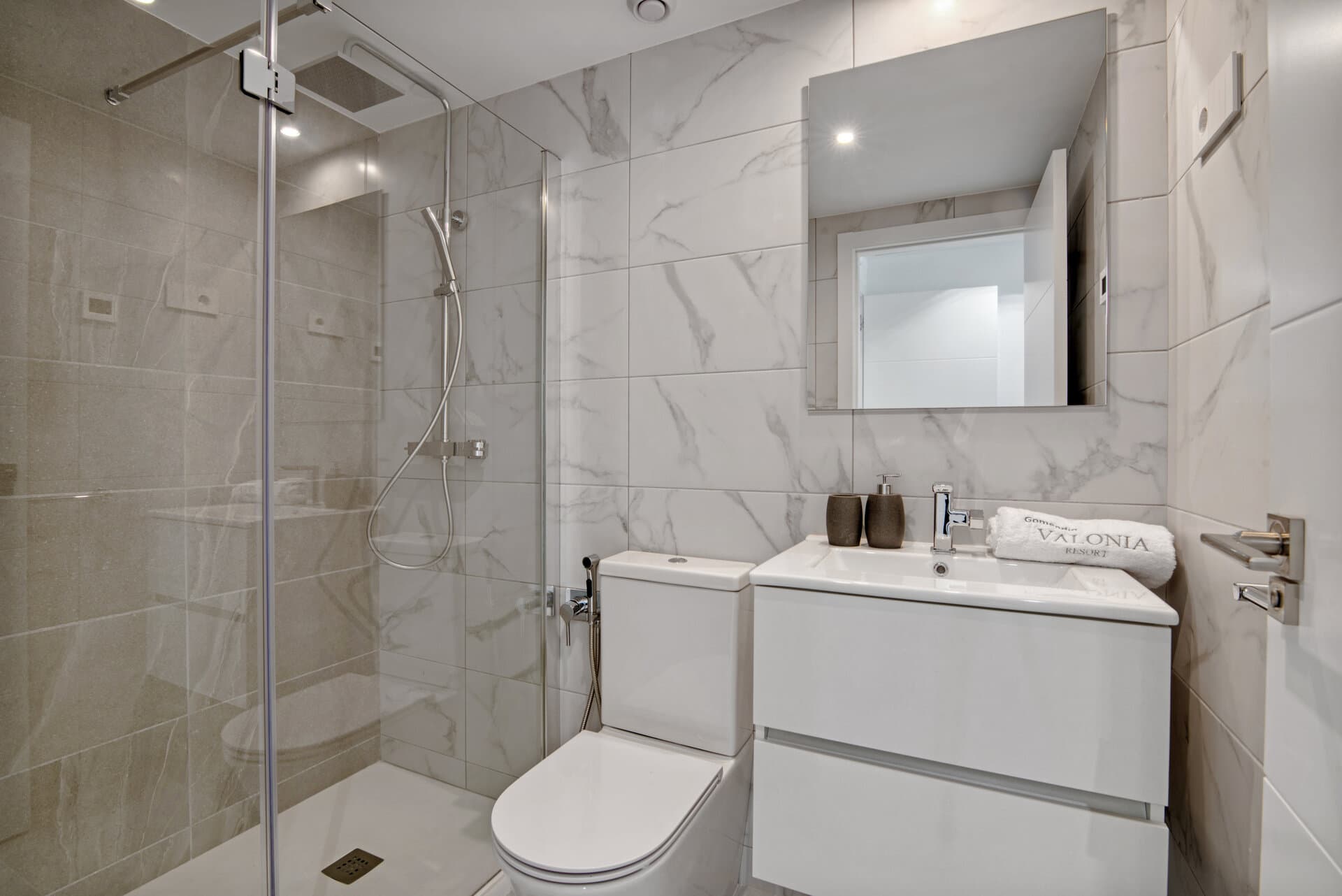 3-Bedroom Apartment in Punta Prima - 16